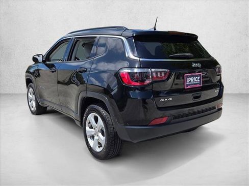 Used 2021 Jeep Compass Latitude w/ Sun and Sound Group AWD/4WD image 8