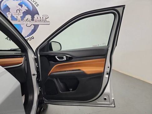 New 2025 Jeep Compass Limited w/ Elite Group AWD/4WD image 29