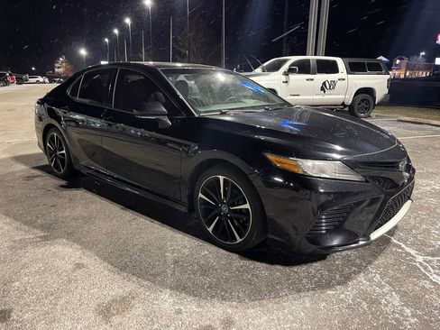 Used 2018 Toyota Camry XSE w/ Protection Package (Q2) image 2