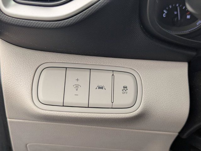 Used 2020 Hyundai Venue SEL FWD image 13