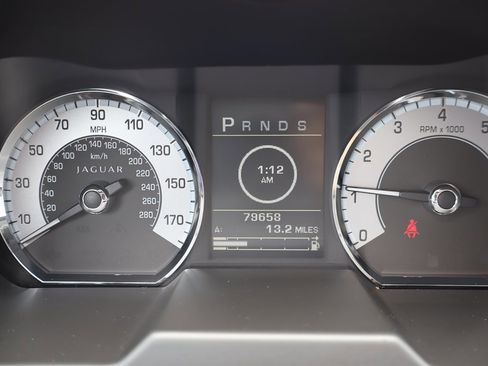 Used 2011 Jaguar XF Premium RWD image 22
