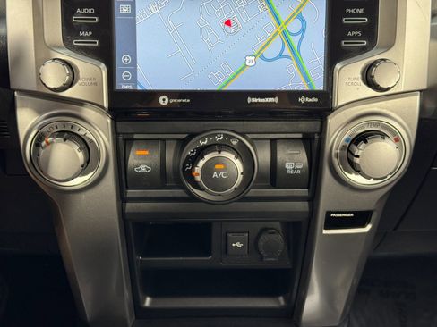 Used 2020 Toyota 4Runner SR5 Premium image 26