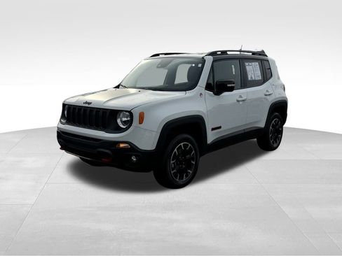 Used 2023 Jeep Renegade Trailhawk image 7