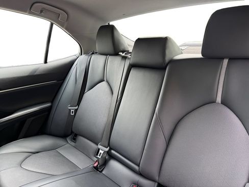 Used 2023 Toyota Camry XSE FWD image 13