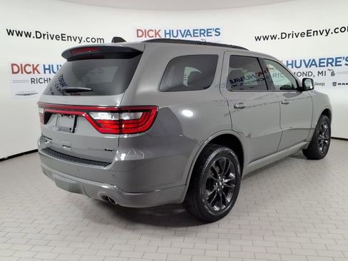 Used 2025 Dodge Durango GT AWD/4WD image 4