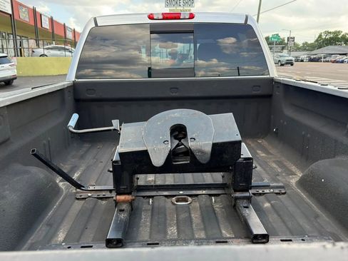 Used 2011 GMC Sierra 3500 SLT w/ SLT Convenience Package AWD/4WD image 14