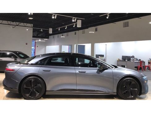 Used 2024 Lucid Air Pure image 10