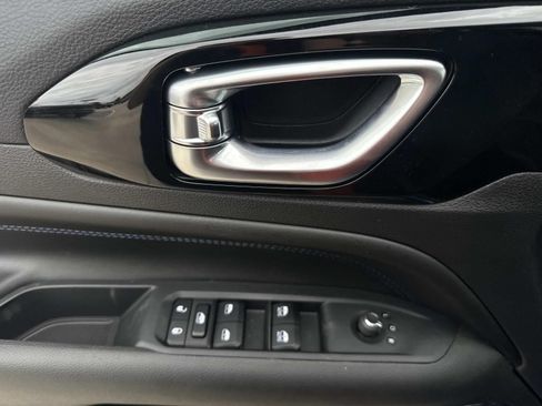 New 2026 Jeep Compass Latitude AWD/4WD image 19
