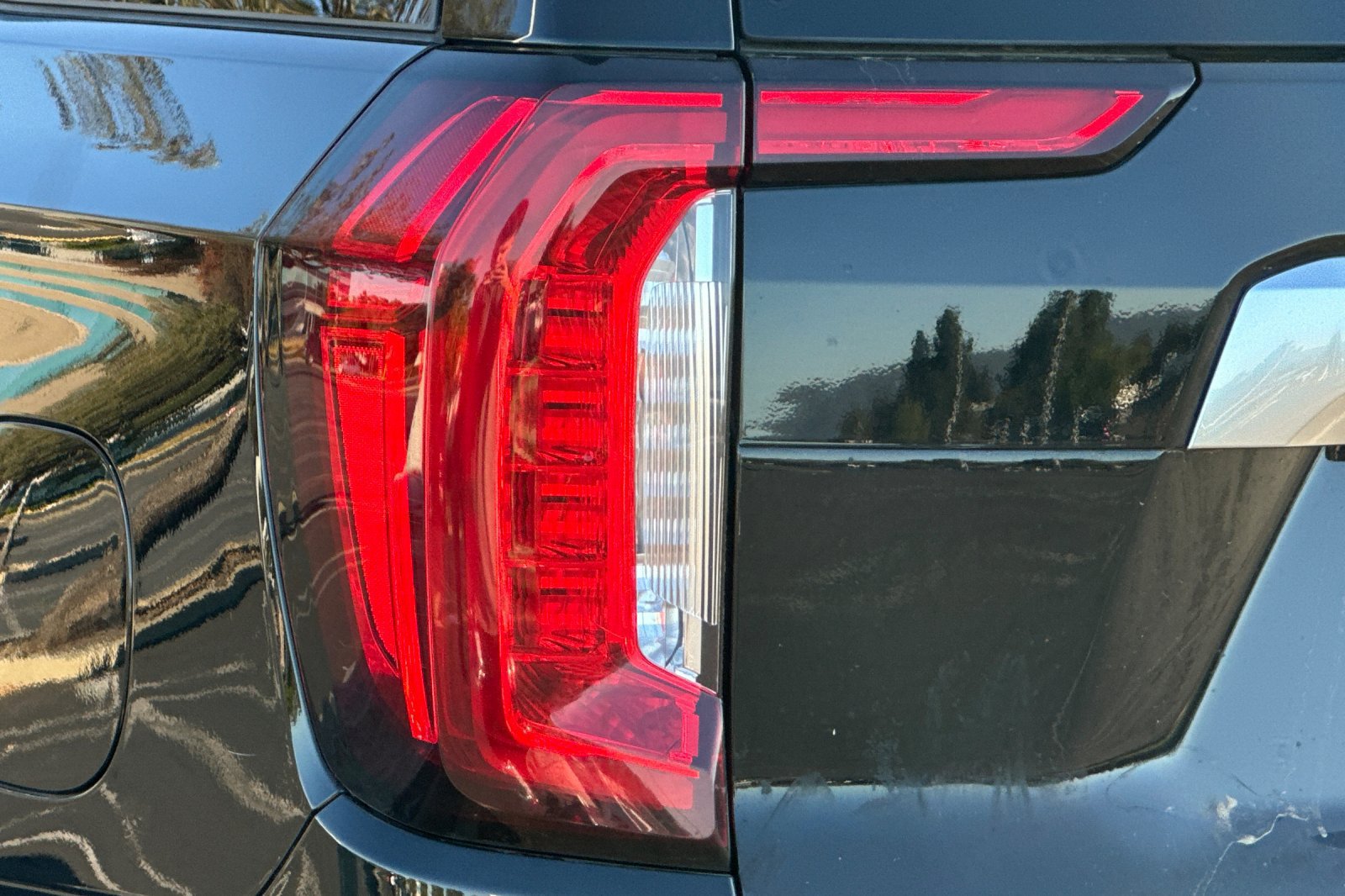 Used 2021 GMC Yukon Denali AWD/4WD image 47