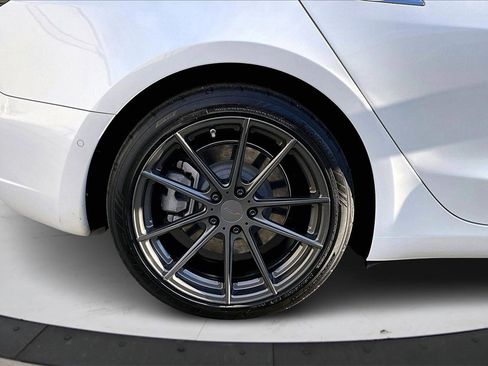 Used 2020 Tesla Model 3 Long Range image 34