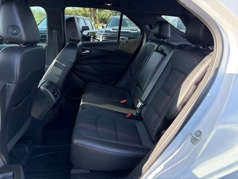 Used 2023 Chevrolet Equinox RS FWD image 15