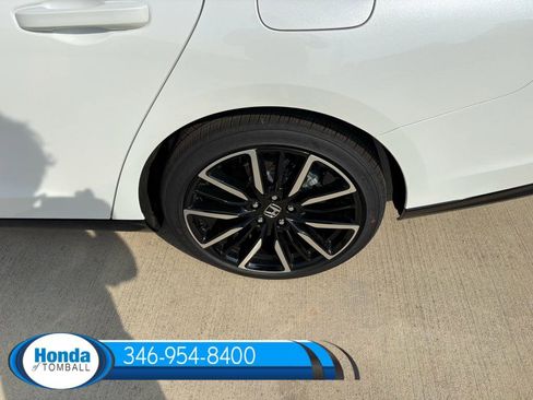 New 2026 Honda Accord Hybrid Touring image 18