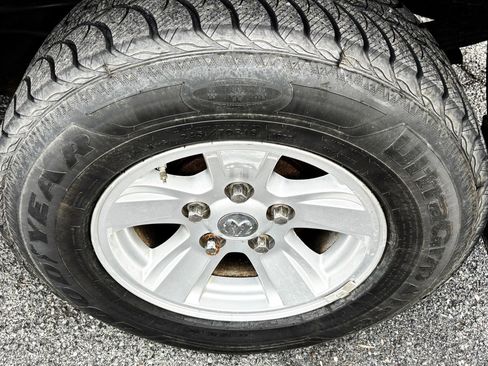 Used 2008 Dodge Dakota SLT image 8