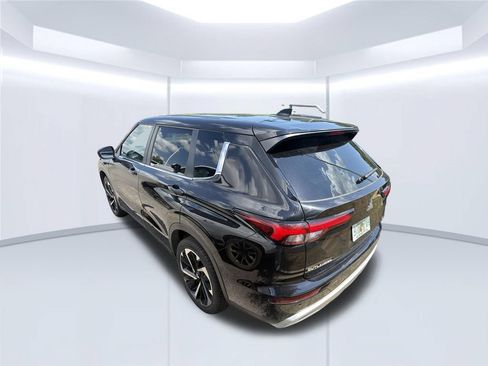 Used 2024 Mitsubishi Outlander SE FWD image 4