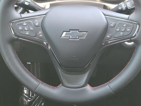 Used 2023 Chevrolet Equinox RS AWD/4WD image 13
