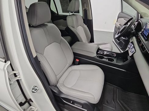 Used 2025 Honda Pilot Touring image 42