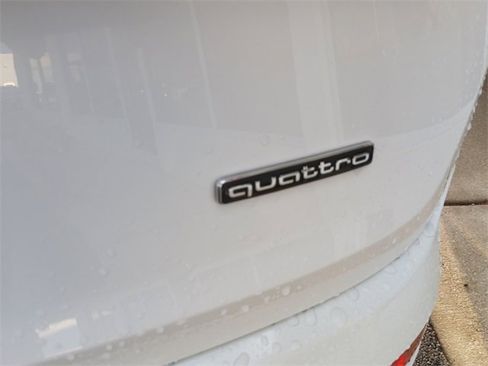 Used 2022 Audi Q7 3.0T Premium Plus image 16