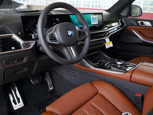 Used 2026 BMW X7 M60i AWD/4WD image 13