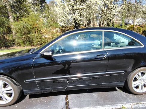 Used 2007 Mercedes-Benz CLK 350 Coupe image 8