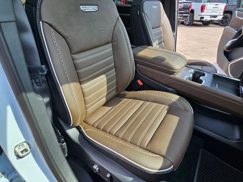 New 2026 GMC Acadia Denali Ultimate image 32