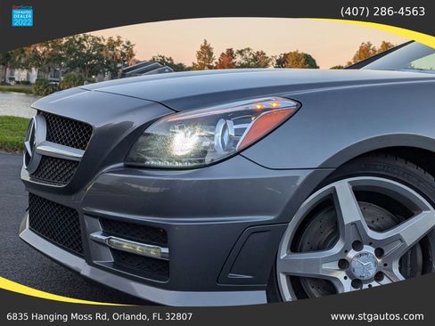 Used 2016 Mercedes-Benz SLK 300 image 10