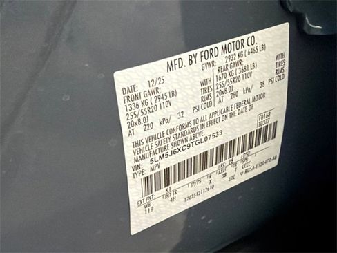 New 2026 Lincoln Aviator AWD image 37