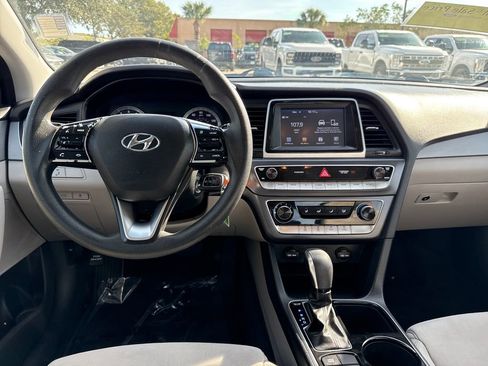 Used 2018 Hyundai Sonata SE image 8