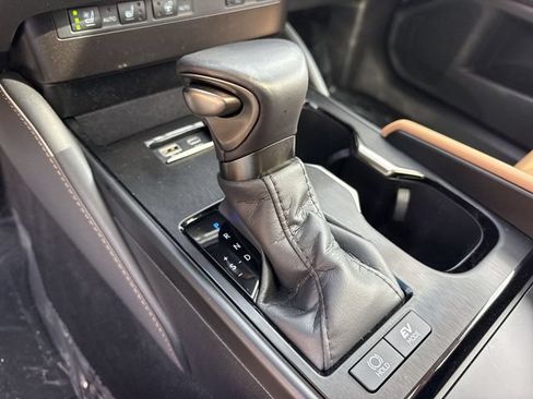 Certified 2025 Lexus ES 300h w/ Premium Package FWD image 20
