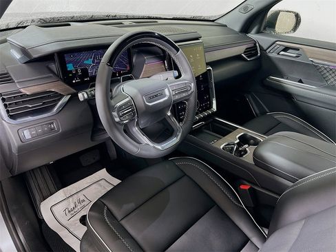 New 2026 GMC Acadia Denali image 10