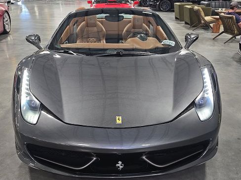 Used 2015 Ferrari 458 Spider RWD image 3