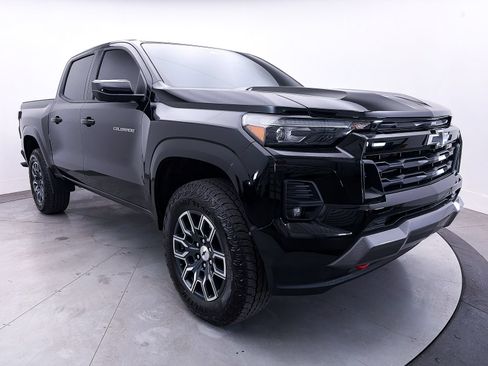 Used 2024 Chevrolet Colorado Z71 w/ Z71 Convenience Package 2 AWD/4WD image 9
