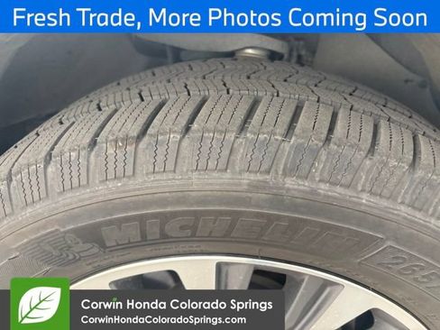 Used 2023 Lexus GX 460 Luxury w/ Accessory Package AWD/4WD image 8