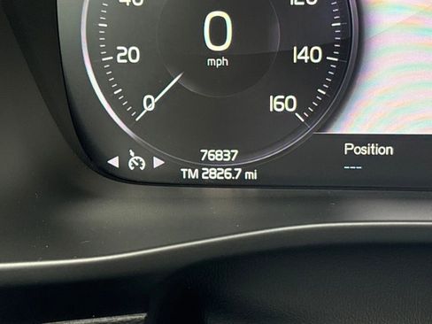 Used 2022 Volvo XC40 T4 R-Design w/ Protection Package Premier image 21