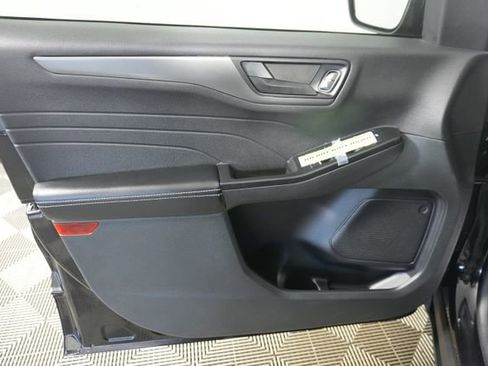 Certified 2025 Ford Escape Active AWD/4WD image 25