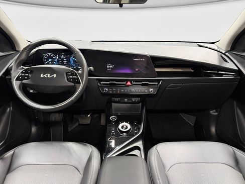 Used 2025 Kia Niro Wind w/ Wind Preserve Package image 18