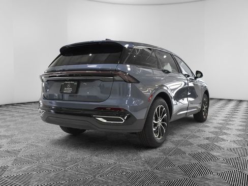 Used 2025 Lincoln Nautilus Premier w/ Equipment Group 102A AWD/4WD image 5