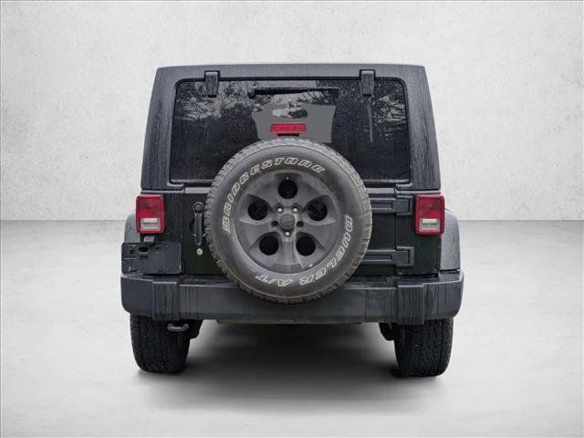 Used 2014 Jeep Wrangler Unlimited Sahara AWD/4WD image 6