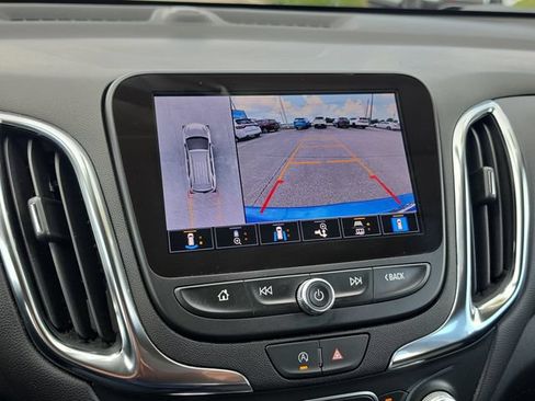Used 2024 Chevrolet Equinox LT FWD image 27