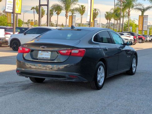 Used 2017 Chevrolet Malibu LS image 5