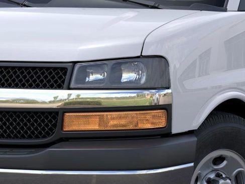 New 2024 Chevrolet Express 2500 Extended image 10