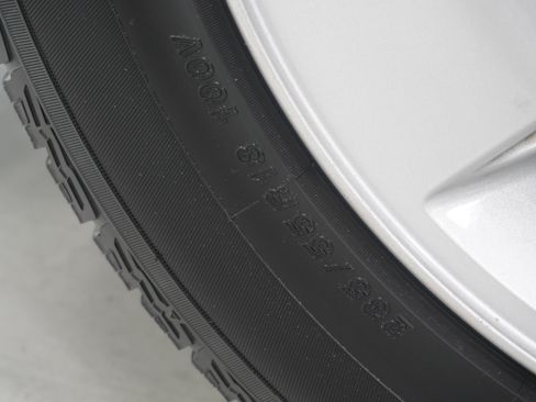 Used 2019 Dodge Challenger SXT RWD image 24