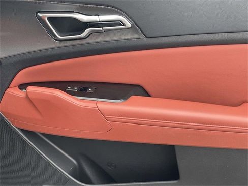 Certified 2024 Kia Sportage SX image 18