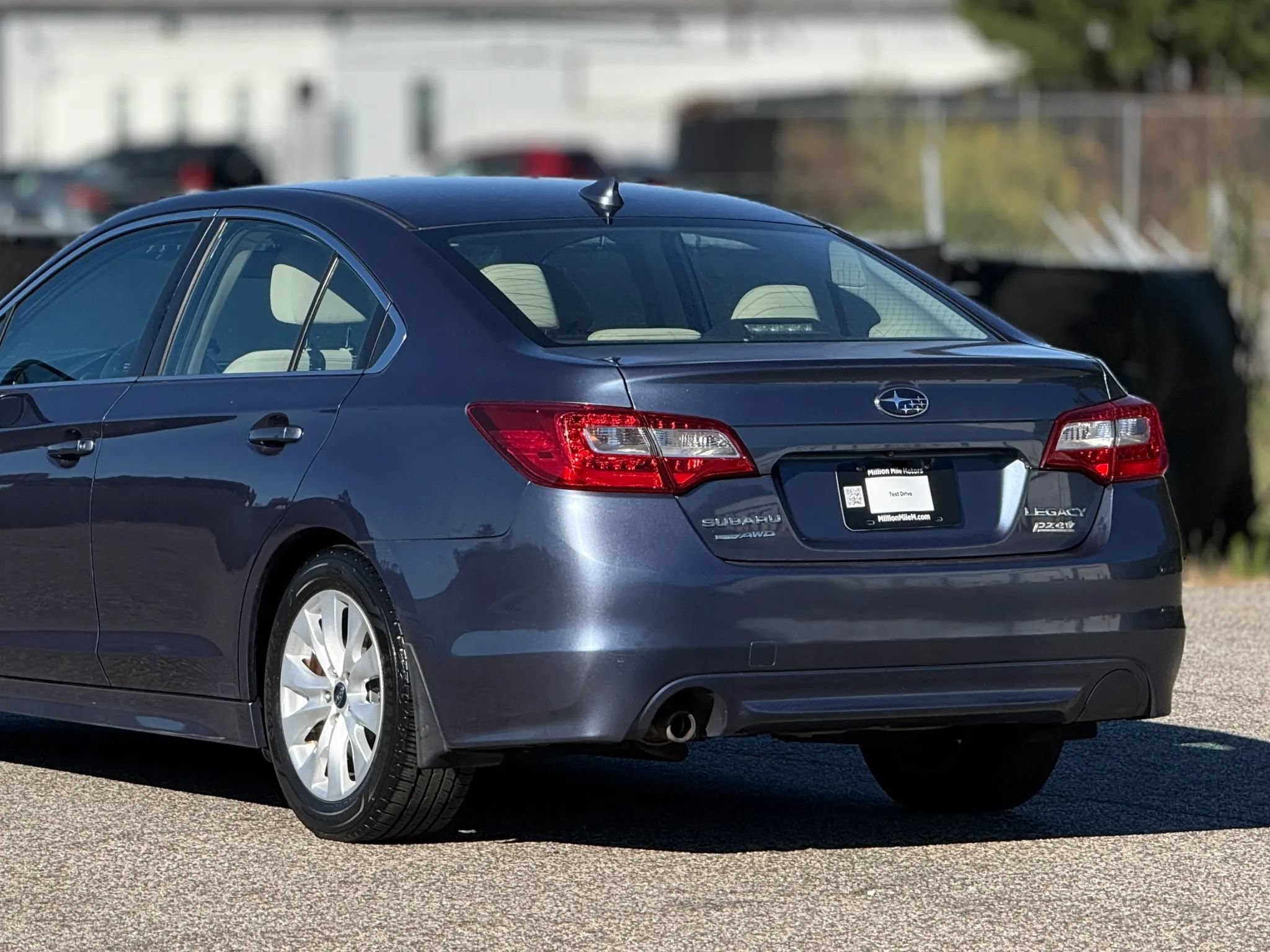 Used 2017 Subaru Legacy 2.5i Premium AWD/4WD image 16