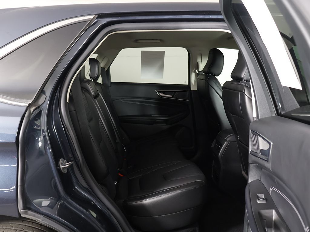 Used 2023 Ford Edge Titanium w/ Equipment Group 301A AWD/4WD image 33