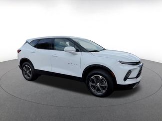Used 2025 Chevrolet Blazer LT FWD video 2