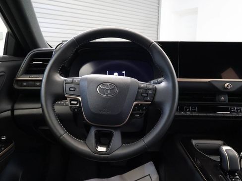 Used 2024 Toyota Crown AWD/4WD image 20