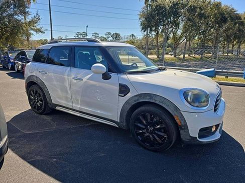 Used 2018 MINI Cooper Countryman w/ Premium Package image 3