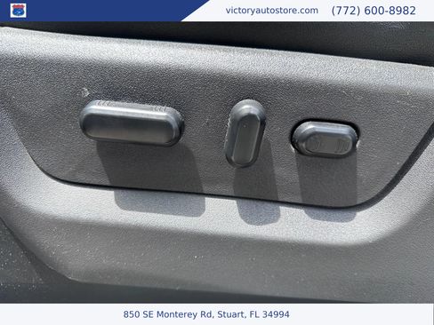 Used 2016 Ford F350 Platinum w/ FX4 Off-Road Package image 26