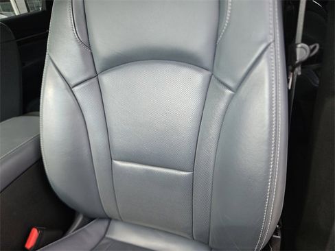 Used 2020 Buick Enclave Essence w/ Sound and Sites Package image 13