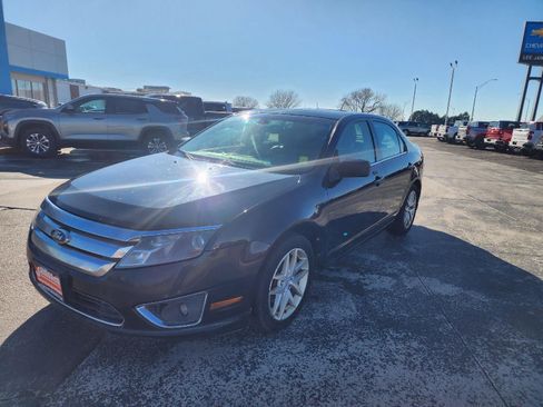 Used 2011 Ford Fusion SEL w/ 302A Rapid Spec Order Code image 3